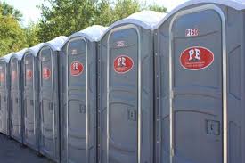 Best Standard Portable Toilet Rental  in Dayton, MN